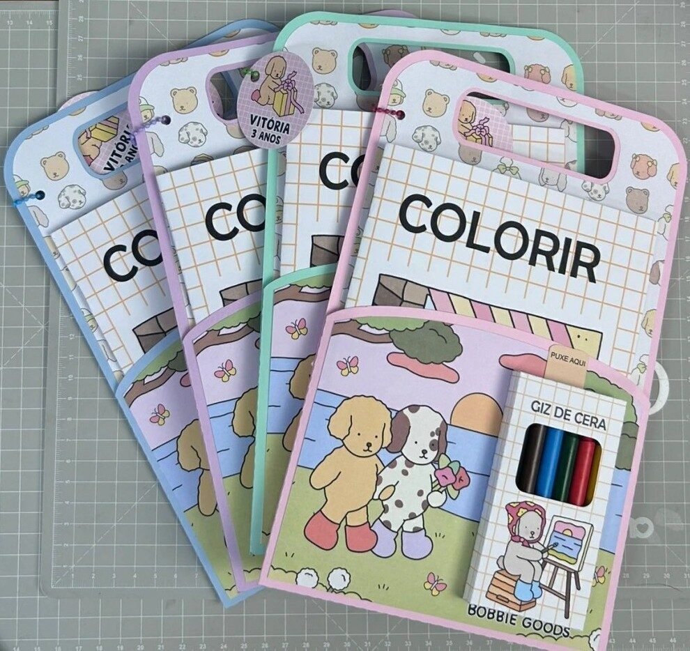 Arquivo de Corte Album de Figurinhas + Bolsinha para Caderno 1